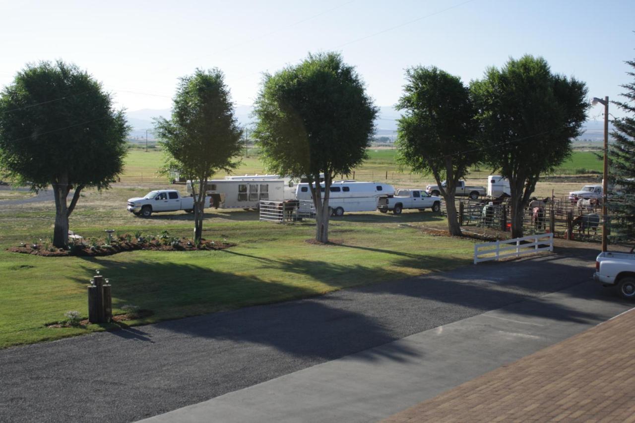 Rim Rock Motel Alturas Exterior foto